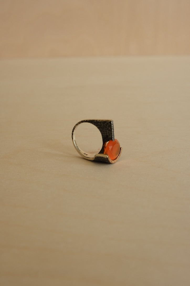 Carnelian Agate Ring // Size 7.5