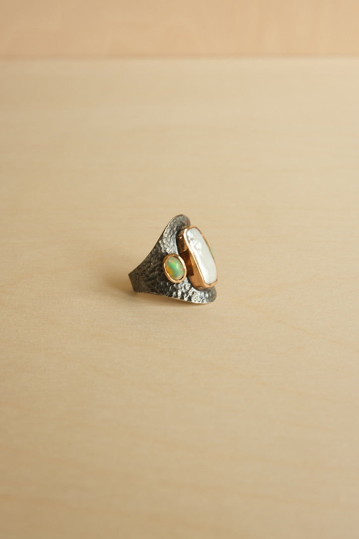 Pearl & Welo Opal Ring // Size 9