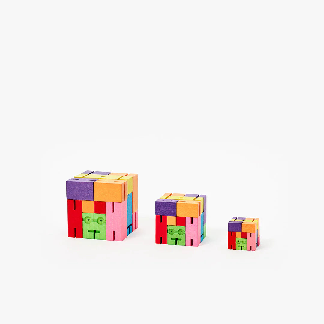 Cubebot // Multi-Color Medium