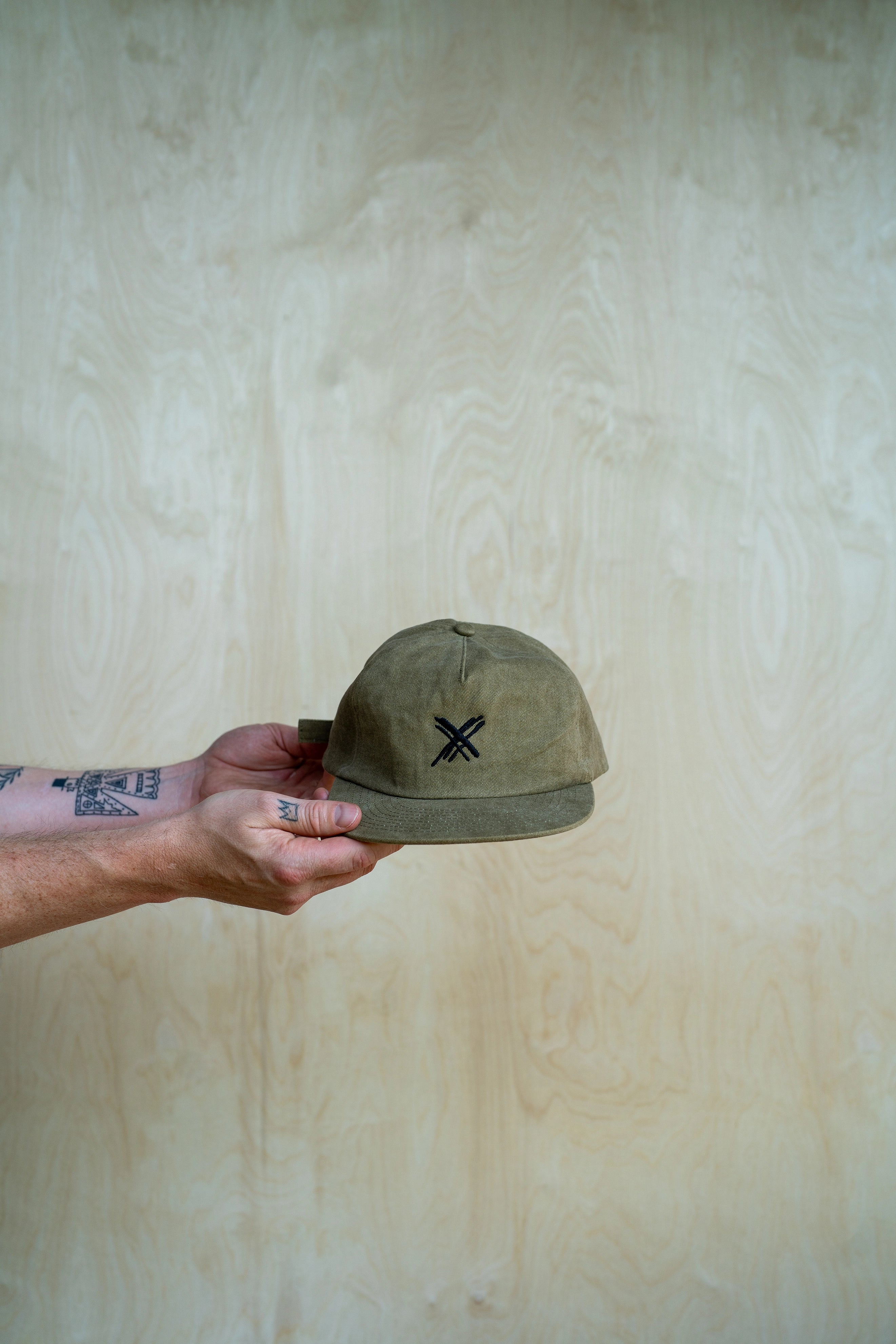 Embroidered Bax "I knø nxthing" Hat