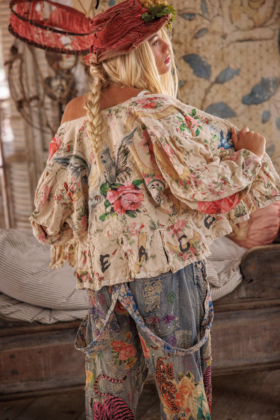 Jacket 662 Perianth Floral Applique Monique O/S