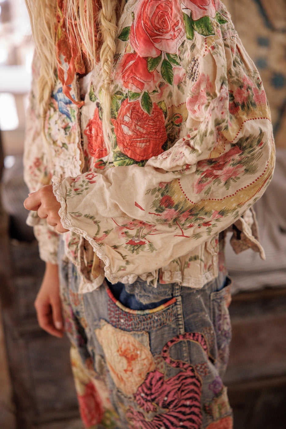 Jacket 662 Perianth Floral Applique Monique O/S
