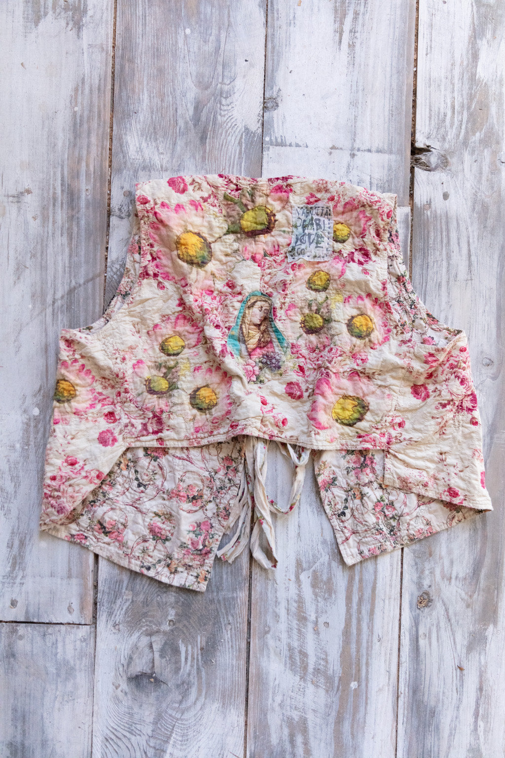 Vest 058 Ashbury Applique Nikha O/S