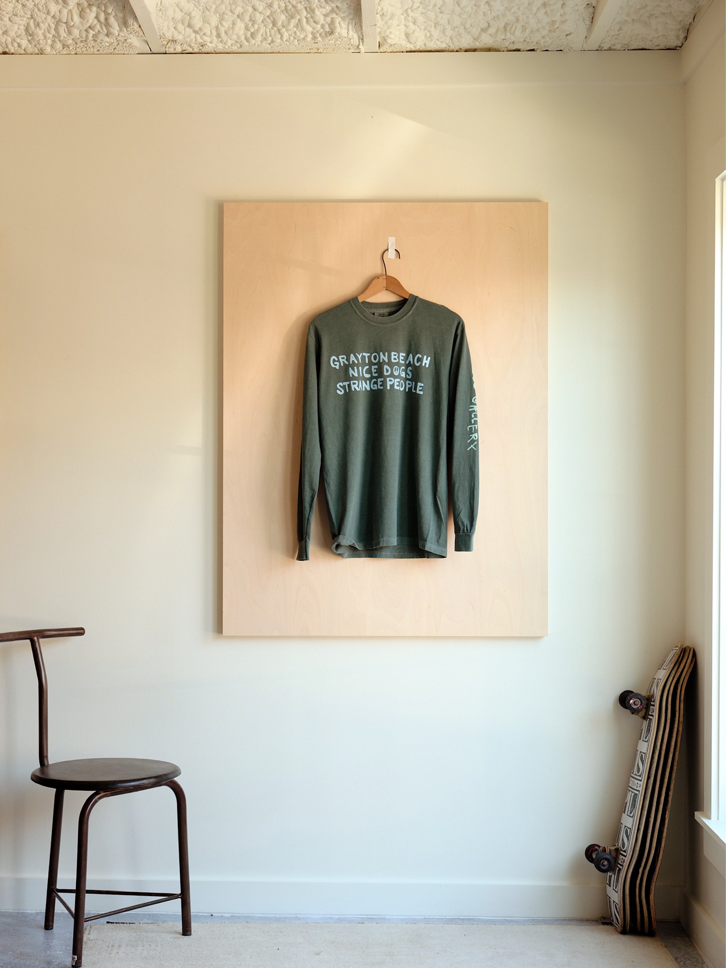 Grayton Beach: Nice Dogs, Strange People