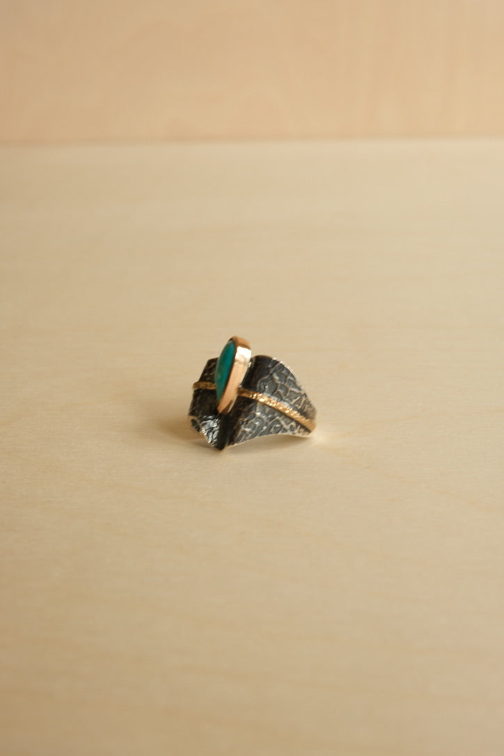 Tear Drop Turquoise Ring // Size 8