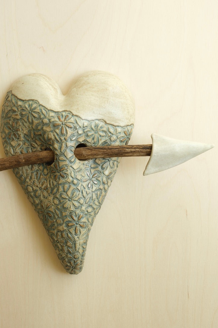 Somebody's Trellis Vintage Heart w/Arrow