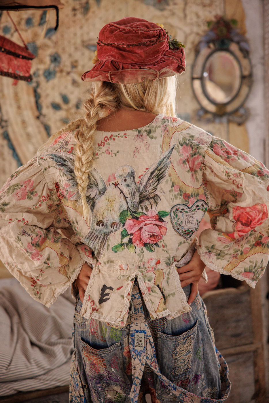 Jacket 662 Perianth Floral Applique Monique O/S